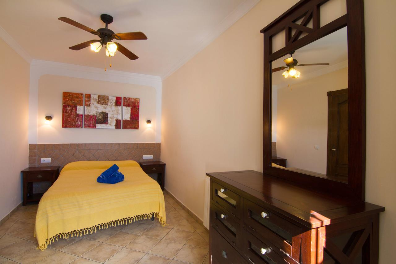 Carabeo 72 Menyber Apartment Nerja Luaran gambar